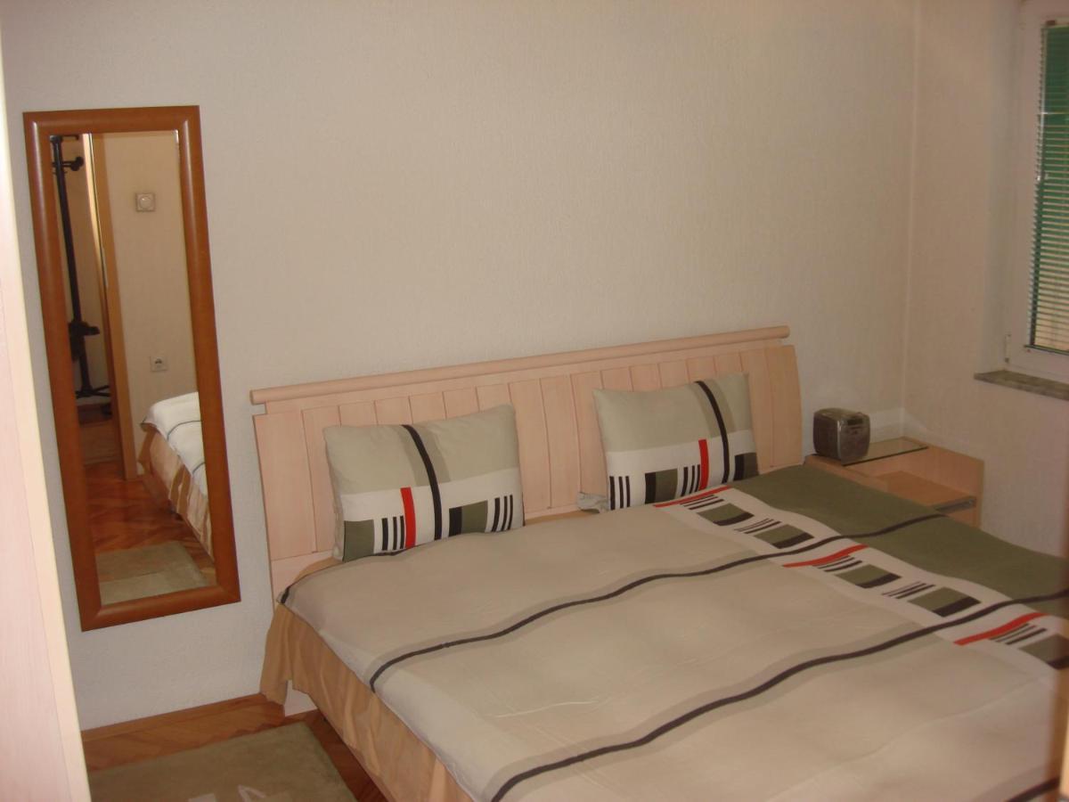 Jani Apartment Пристина Екстериор снимка