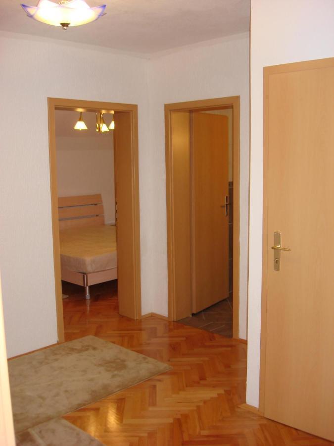 Jani Apartment Пристина Екстериор снимка